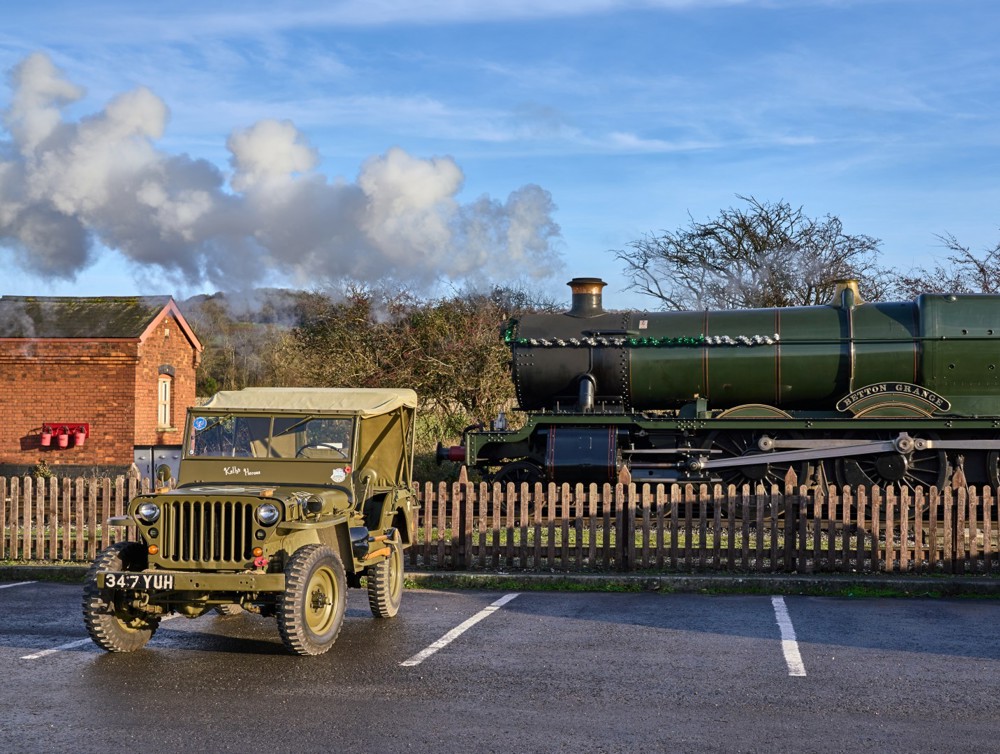 Bruce and Betton Toddington 13-12-25 AJM.jpg